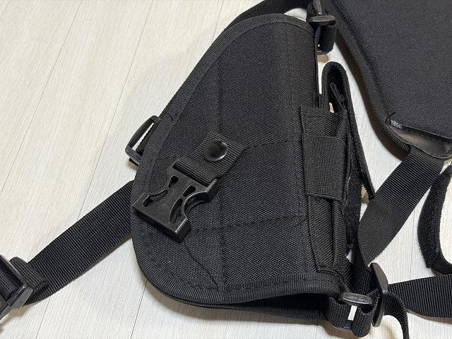 あ*き様 ジャンク扱い・10禁エアガンセット+ホルスター+ライフルケース等