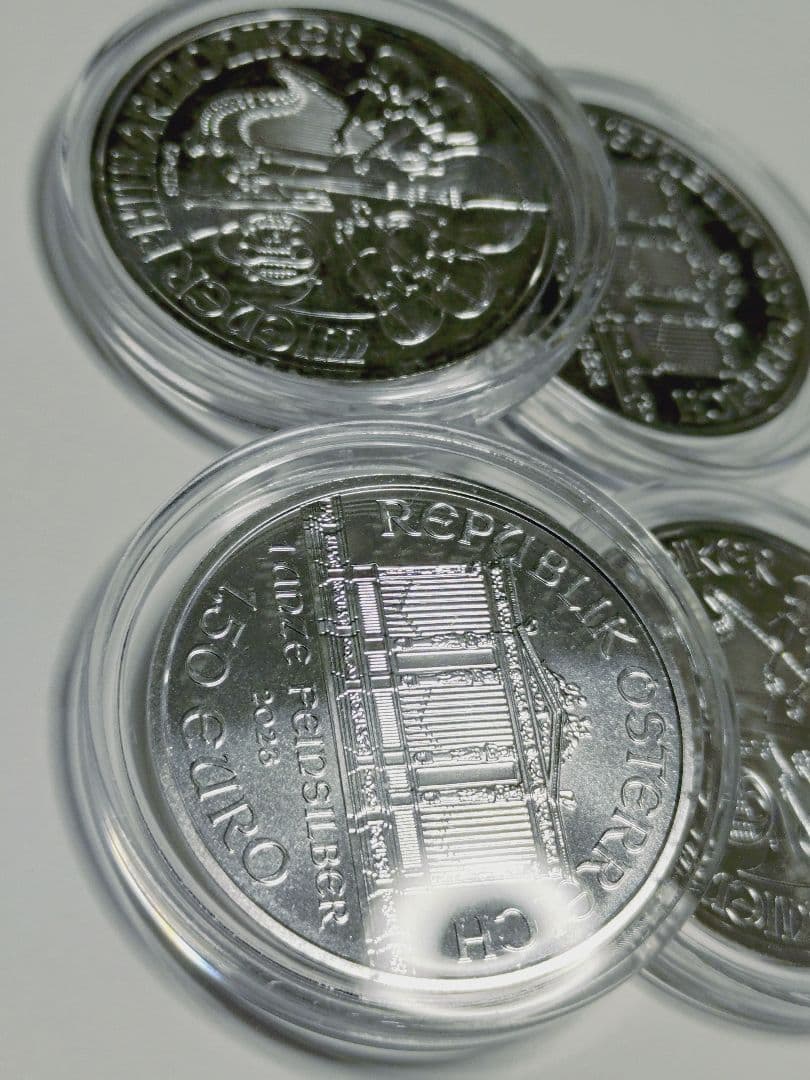 オーストリア ウィーンフィル1オンス銀貨 4枚セット コインケース付き