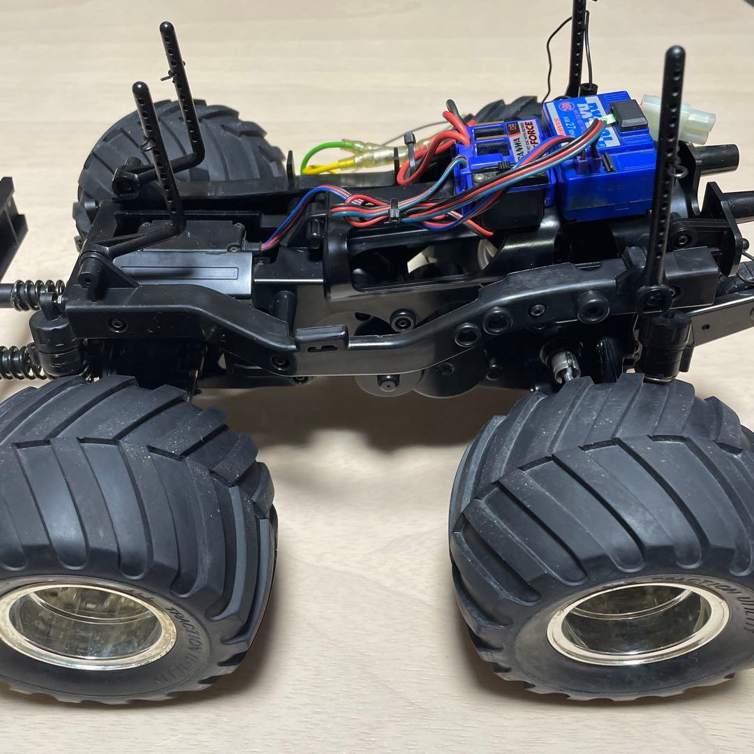 瀧*光様 ワイルドウイリー2 AM送信機4、受信機4、タミヤ充電器、BL-FOR