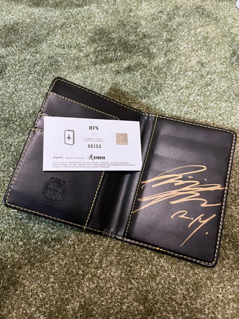BTS サイン入り ファンクラブ継続特典 BTS FC継続特典 シュガサイン入りポーチ BTS ファンクラブ継続特典5