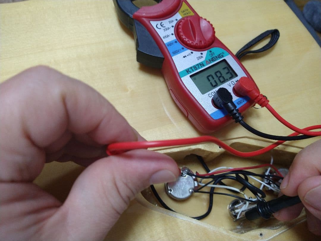 新品 カスタムメイド エレキギター バードアイメープルトップ＆バスウッドボディ