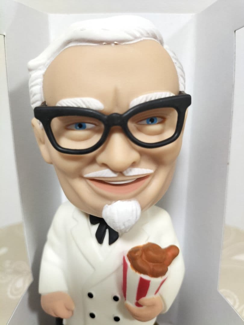 フィギュア4体セット　ホーマー・ラットフィンク・KFC・TIKI