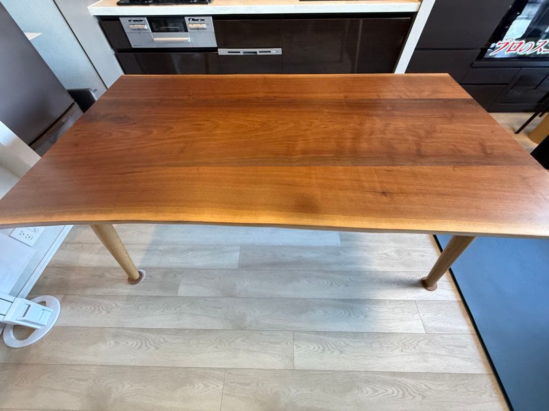 飛騨家具　ダイニングテーブル