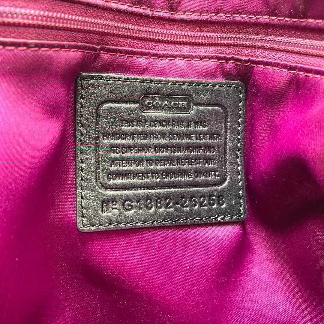 【極美品】コーチ　マディソン　ショルダーバッグ　キルティング　レザー　黒　A4可