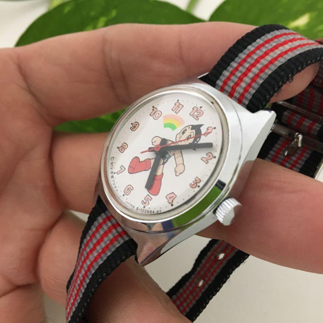 希少レトロ鉄腕アトム腕時計（手巻き）