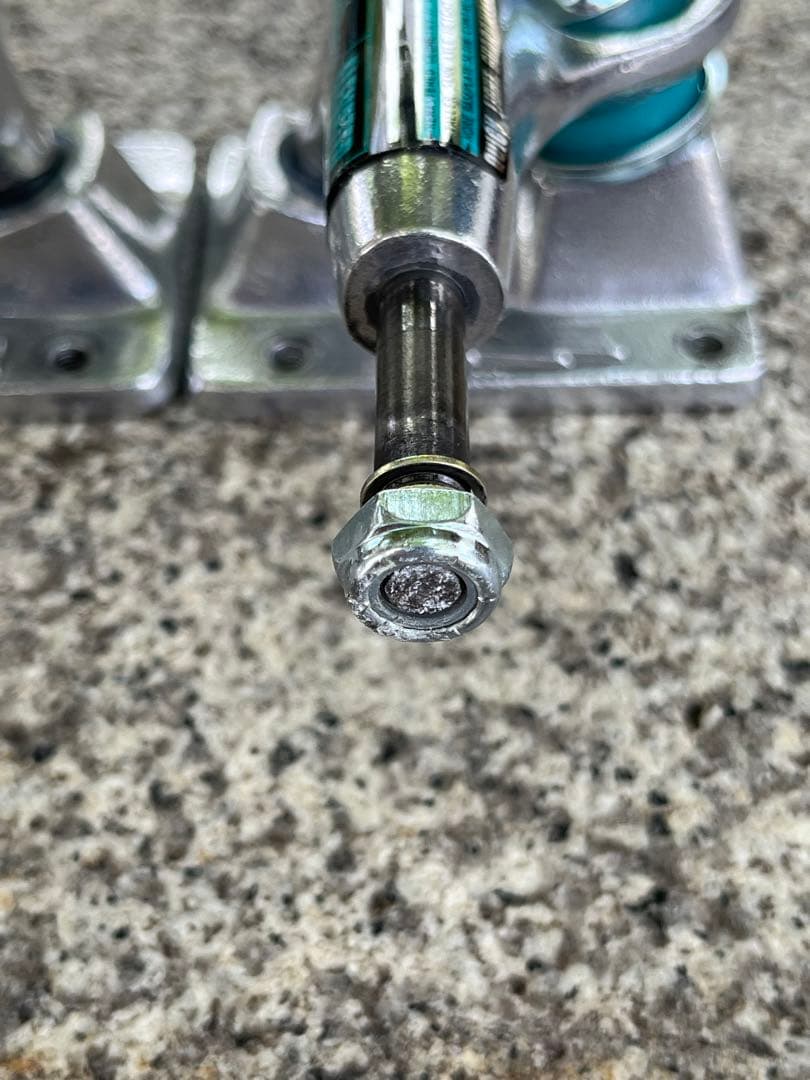 Thunder Trucks T-II HI 147 サンダートラック