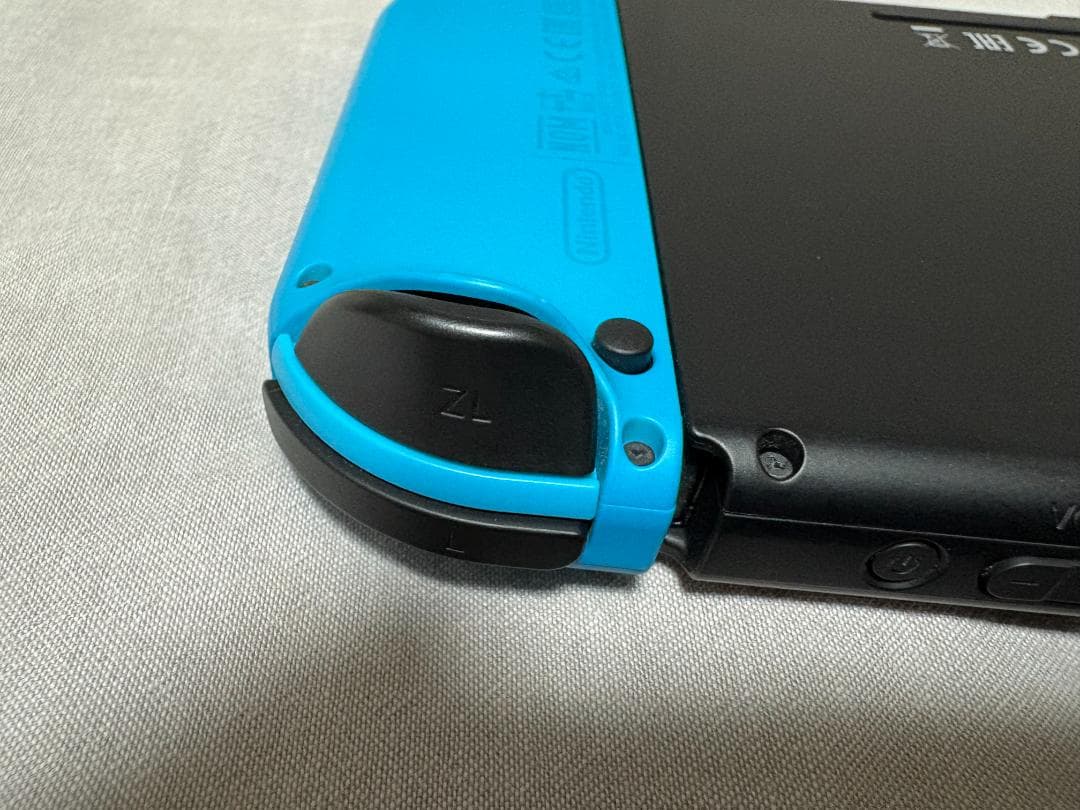 Nintendo Switch/任天堂 スイッチ 本体 青/赤 ブルー/レッド