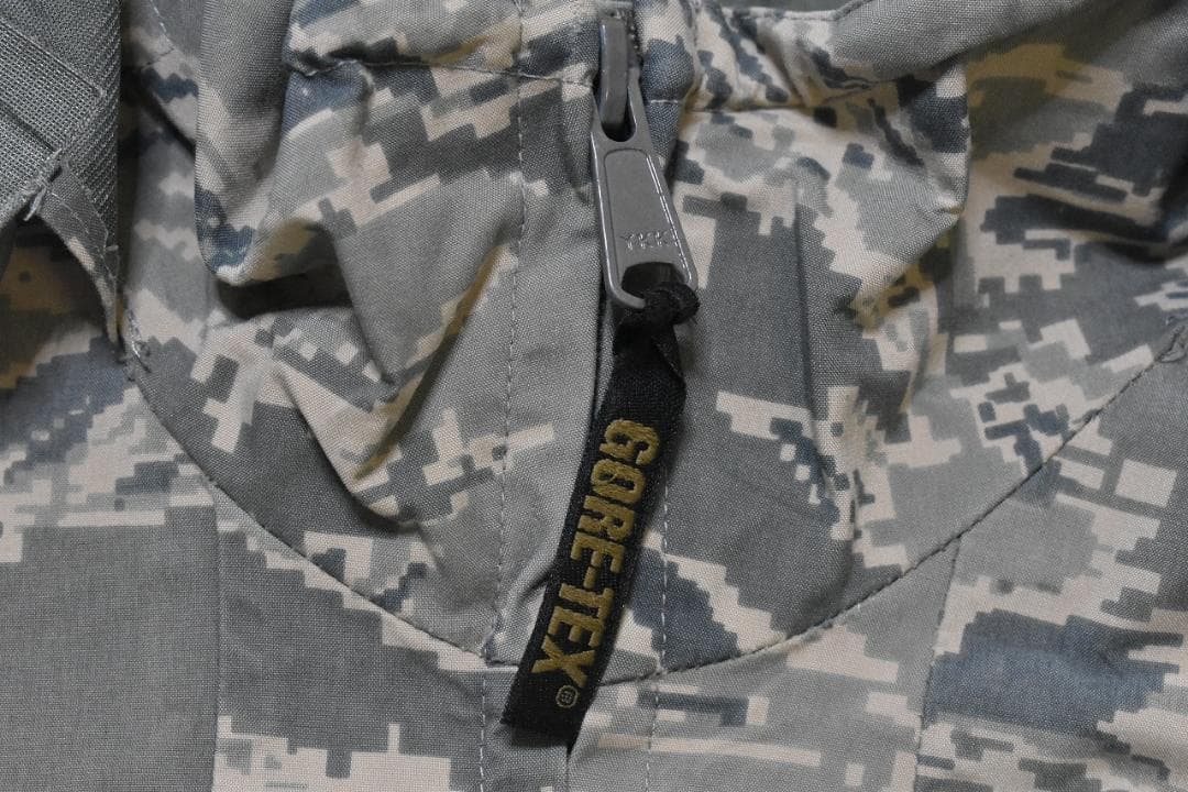 美品 米軍実物 ECWCS ACU UCP ゴアテックス パーカーj572