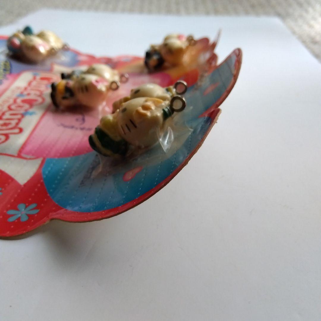 ハローキティ　非売品　マスコット