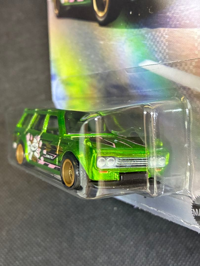 ホットウィール NFTG ダットサン ブルーバード 510 ワゴン 招き猫