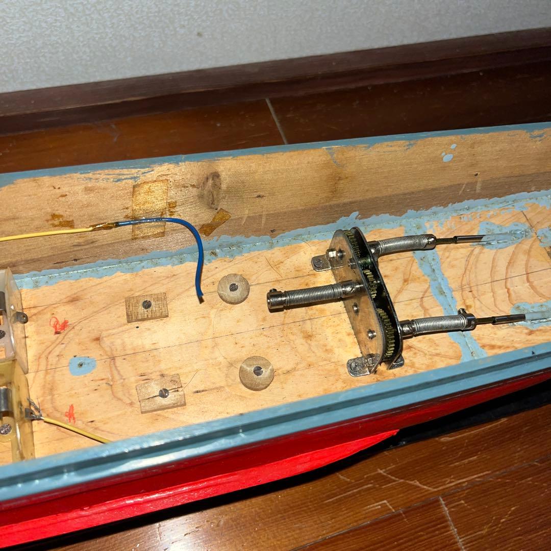 美品　木製模型　艦船　ミズーリ　スタンド付き