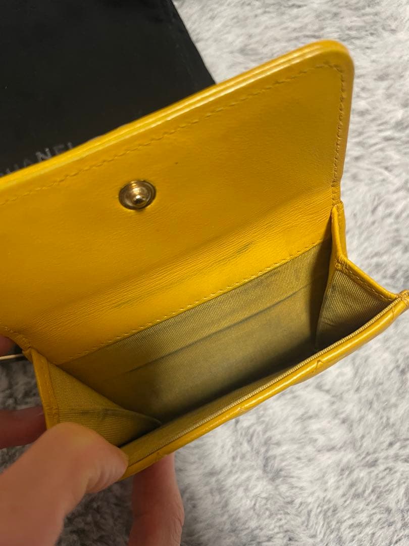 CHANEL イエロー キルティング 三つ折り財布