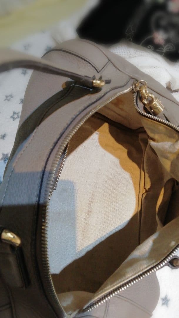 GUCCI　グッチ　ソーホー　SOHO ミニボストン　本革　タッセル　GGロゴ