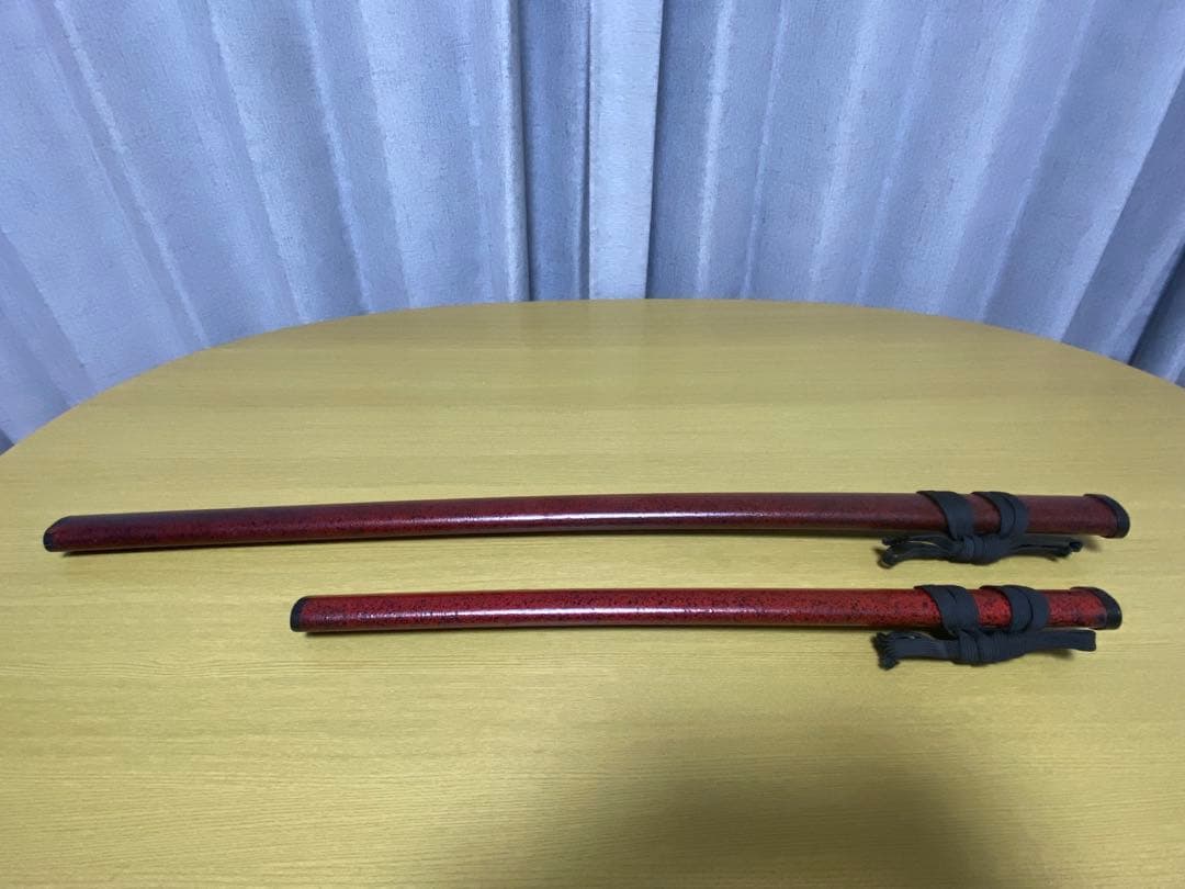 【値下げ】美術刀　赤石目セット　台座付き　模造刀