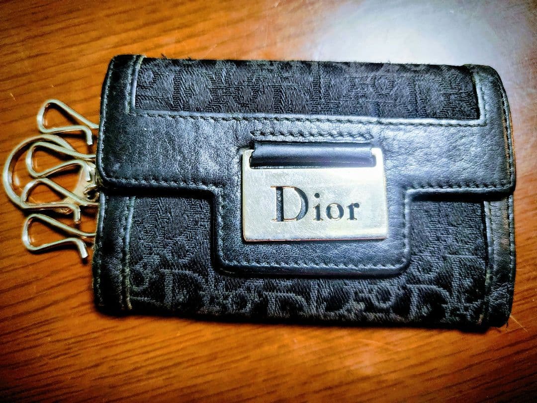 Dior ブラック レザー キーケース - メルカリ