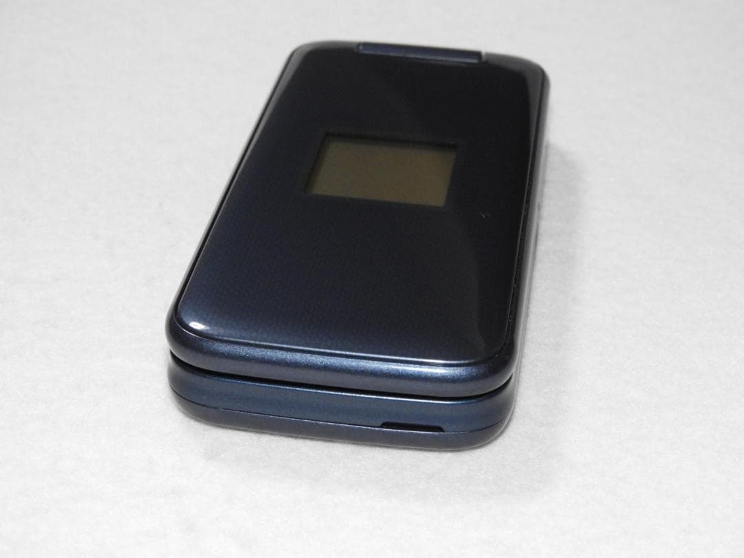 良品 FCNT らくらくホン F-01M ネイビー docomo 4G LTE