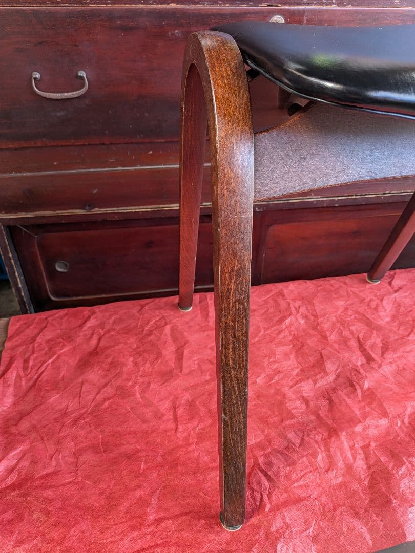 秋田木工　剣持勇　スタッキングチェア　アンティーク家具　黒