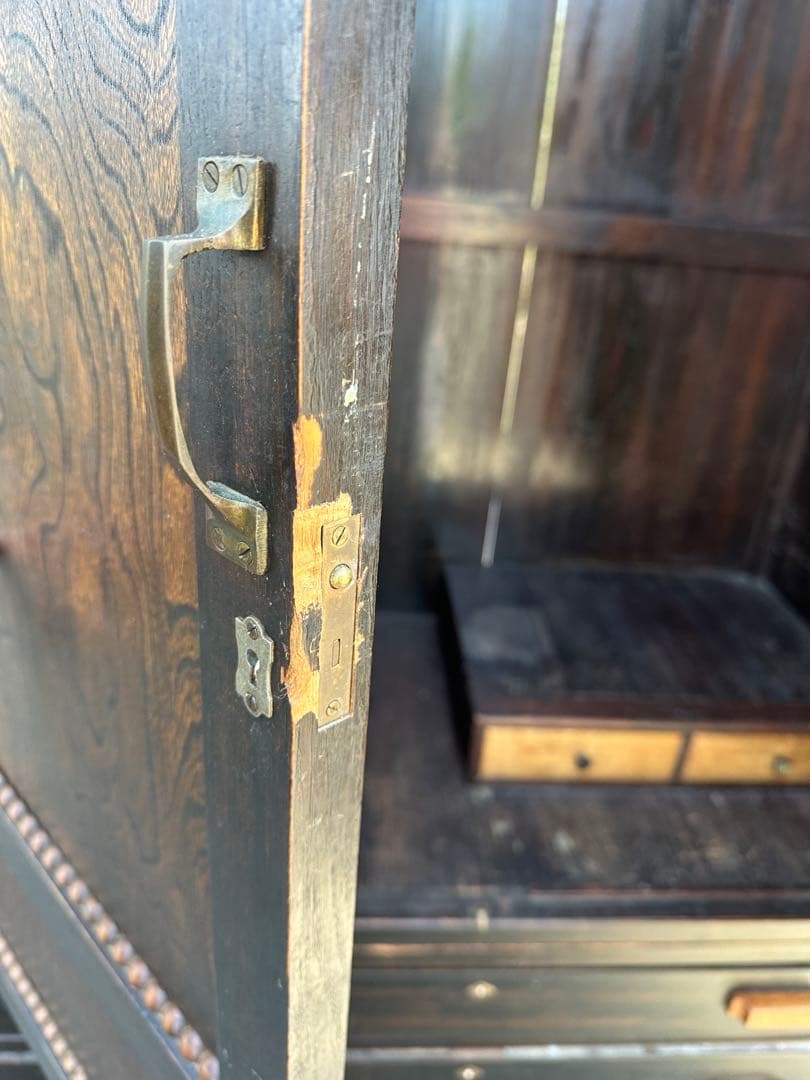 瞬間的値下げ❗️アンティーククローゼット箪笥洗浄済み！100年以上前