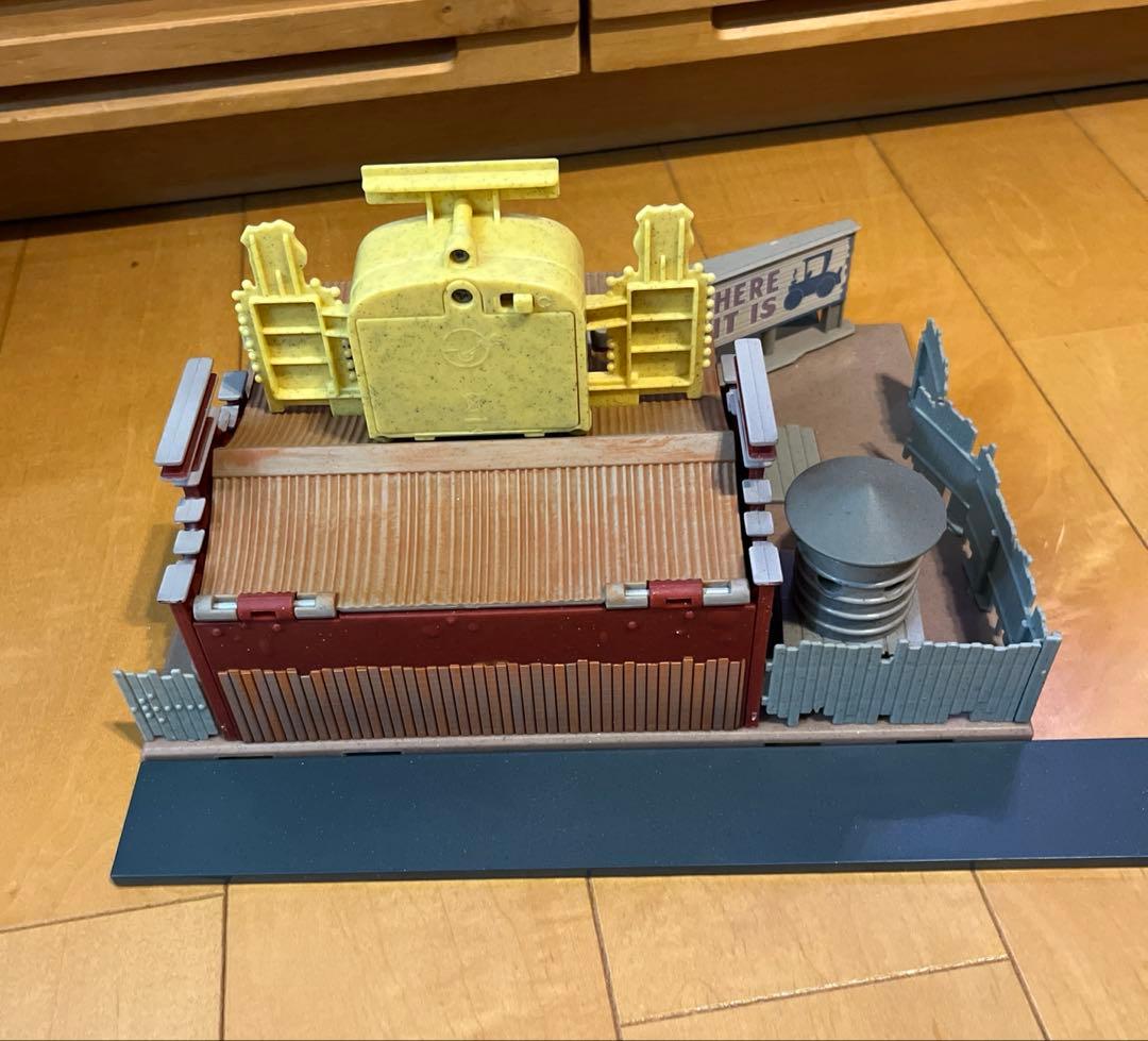 マテルカーズ　リジーの記念グッズショップラジエータースプリングスプレイセット