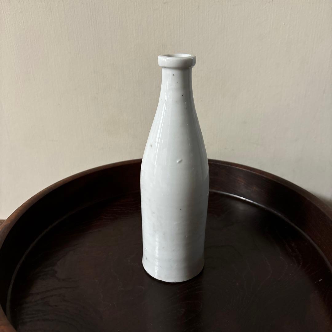 平佐白磁ボトル　明治　波佐見　伊万里　ストーンウェア　瀬戸　李朝　花器　白洲正子