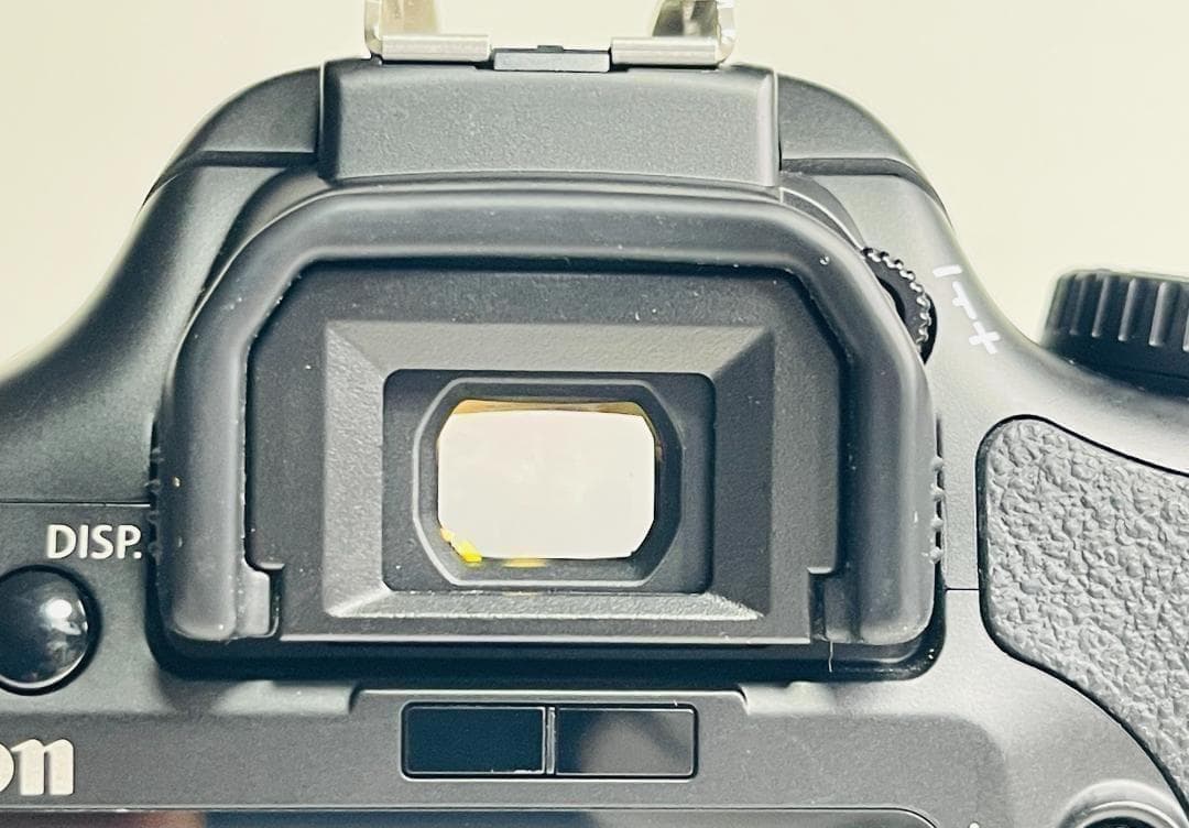 ほぼ新品】ショット数:1811回 CANON EOS Kiss X2 キヤノン - メルカリ