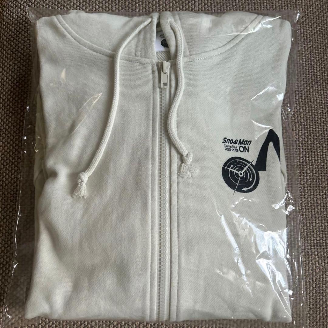新品未開封】SnowMan 2025-2026 ON いつものサイズパーカーL