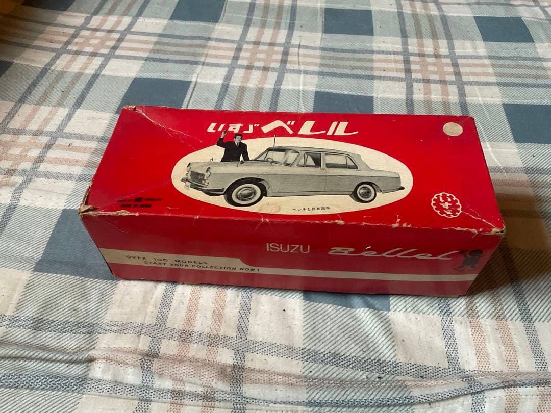 いすゞ・べレル／ブリキカー。バンダイ・ベイビー社製。【ミラー無し、僅かに錆その他