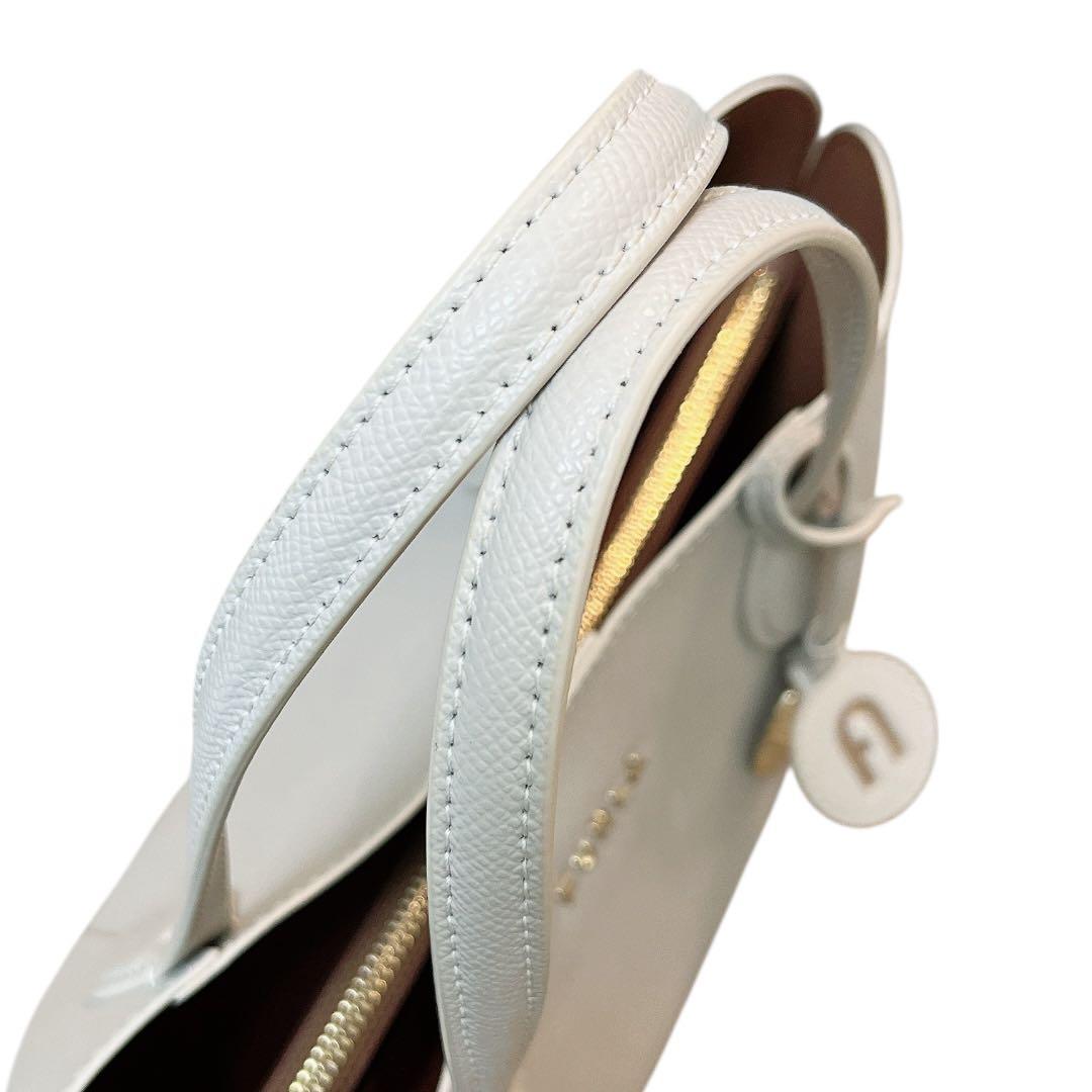 【極美品】FURLA ハンドバッグ VITTORIA M レザー グレージュ