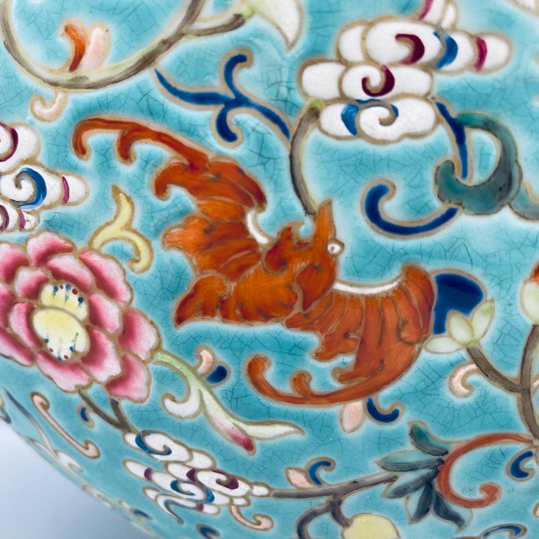 清】陶磁器 神獣紋 大清乾隆年製 粉彩双耳花瓶 中国