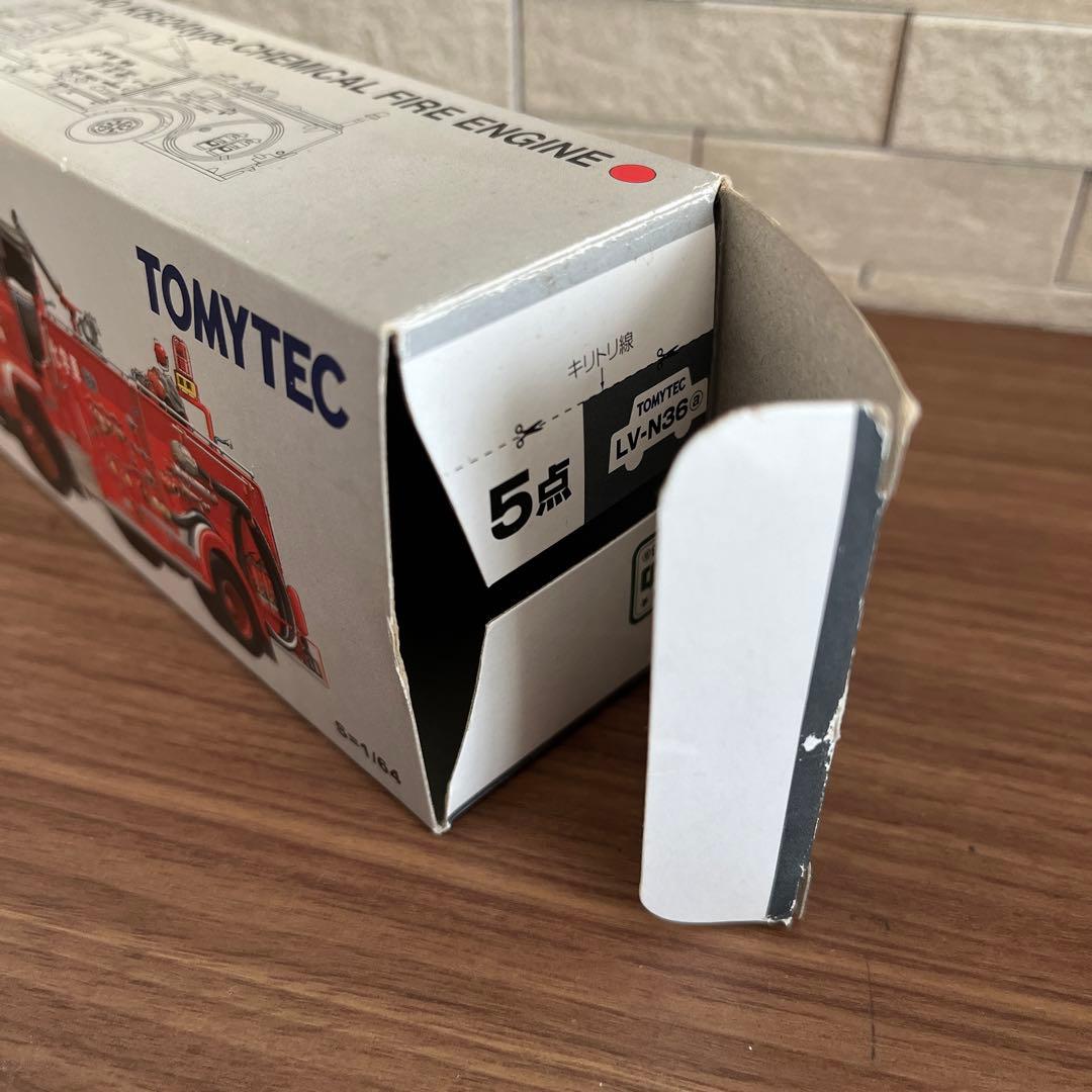 トミカリミテッドヴィンテージ ネオ 日野 化学消防車