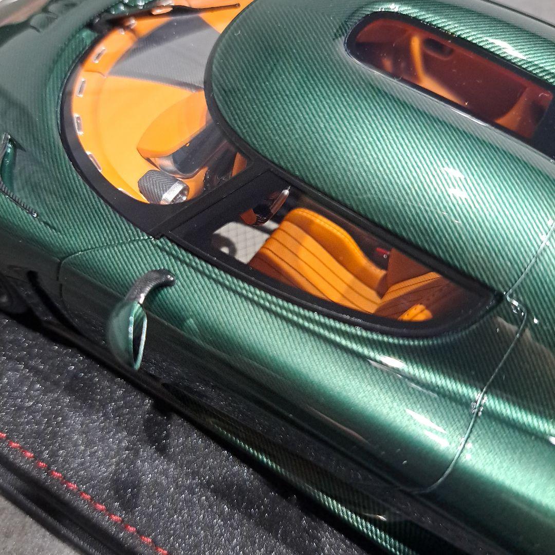 FrontiArt Koenigsegg Regera 1/18 ミニカー