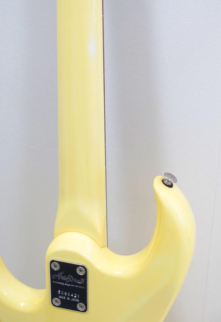 Ariapro II RSBシリーズ エレキベース クリームイエロー