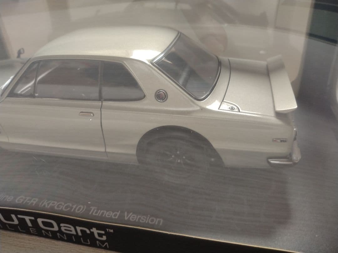 オートアート1/18ハコスカSkyline GT-R Tuned Version