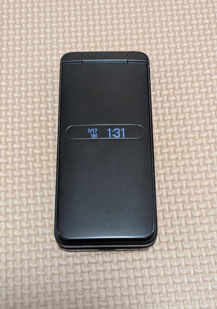GRATINA KYF44 ブラック KYOCERA（京セラ） 使用少 美品☆ SIMフリー au GRATINA KYF44