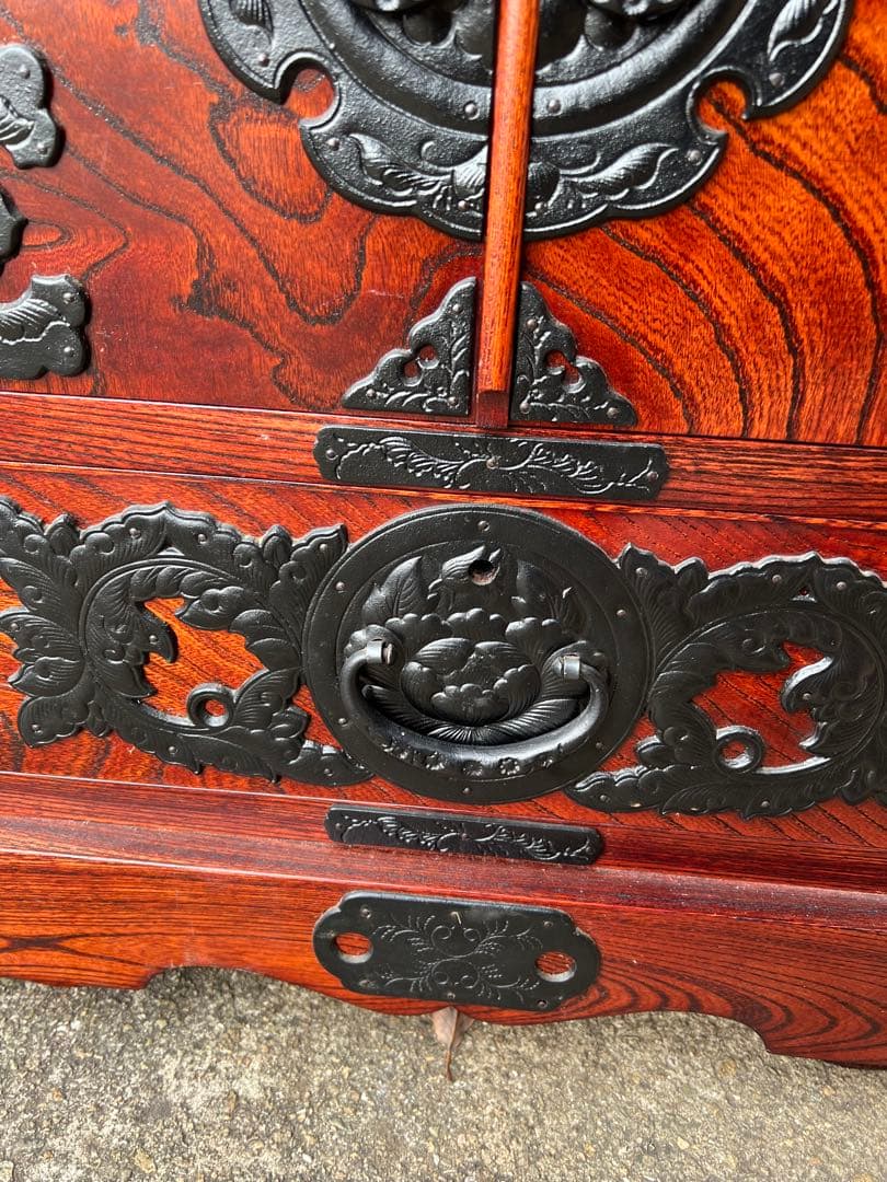 岩谷堂箪笥 車箪笥 チェスト 伝統工芸 極上品 欅材漆塗り 鉄金具