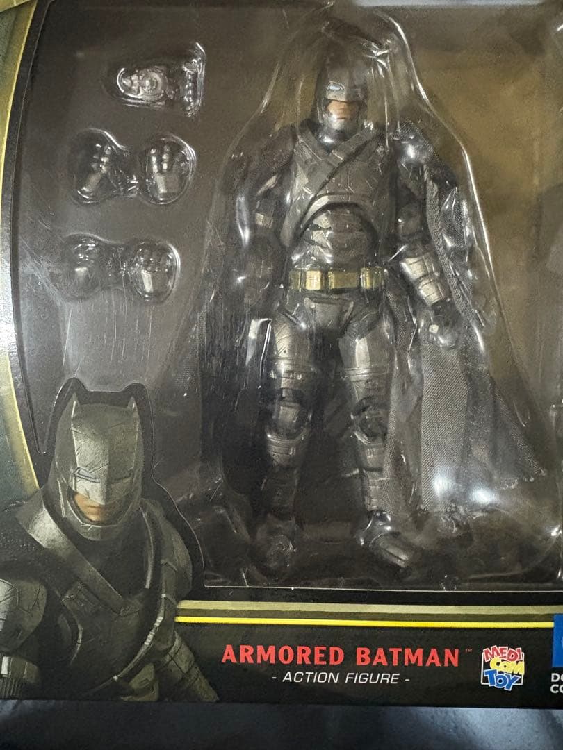 MAFEX アーマードバットマン マフェックス メディコムトイ - メルカリ