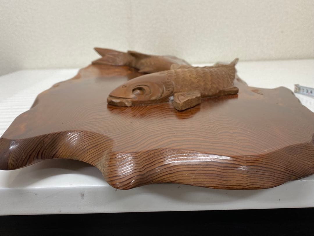 3-3292 屋久杉で作られた鯉の木彫りの工芸品・壁掛 - メルカリ