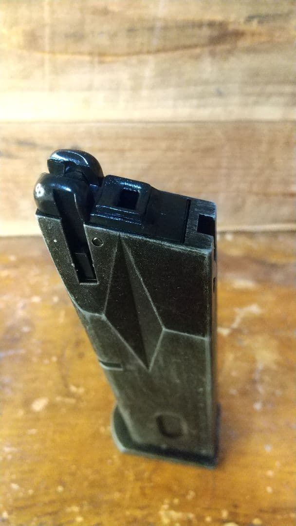 東京マルイ　ベレッタ９２Ｆ　外装　ファースト　カスタム　内部ノーマル