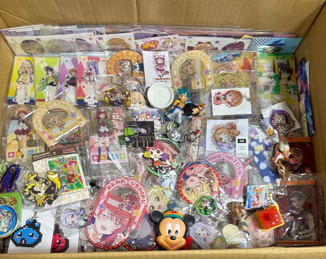 ジャンク品 ノンジャンルグッズ 約1900点大量まとめ売り キャラクター