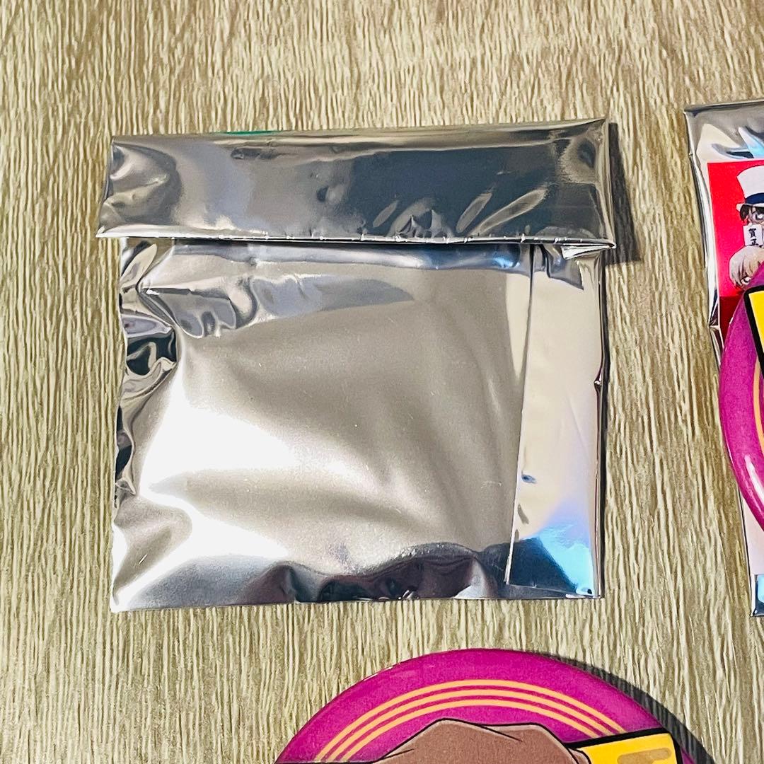 【2個セット】　灰原哀　缶バッジ　新年のご挨拶　名探偵コナン　NewDays