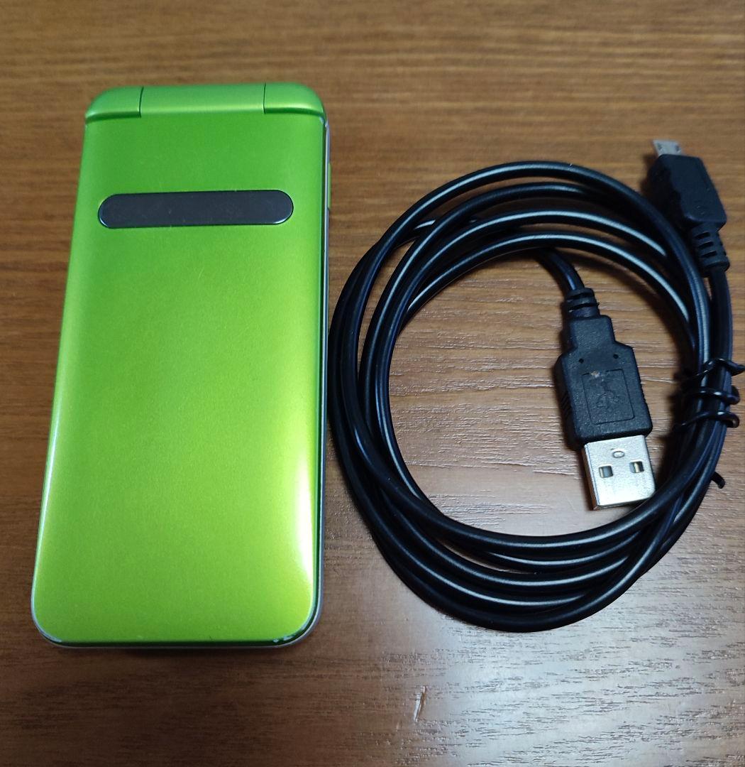 KYF37 グリーン 折り畳み式 ガラホ バッテリーも元気です！オマケ付 KYF37 グリーン 折り畳み式 ガラホ バッテリーも元気です！オマケ付