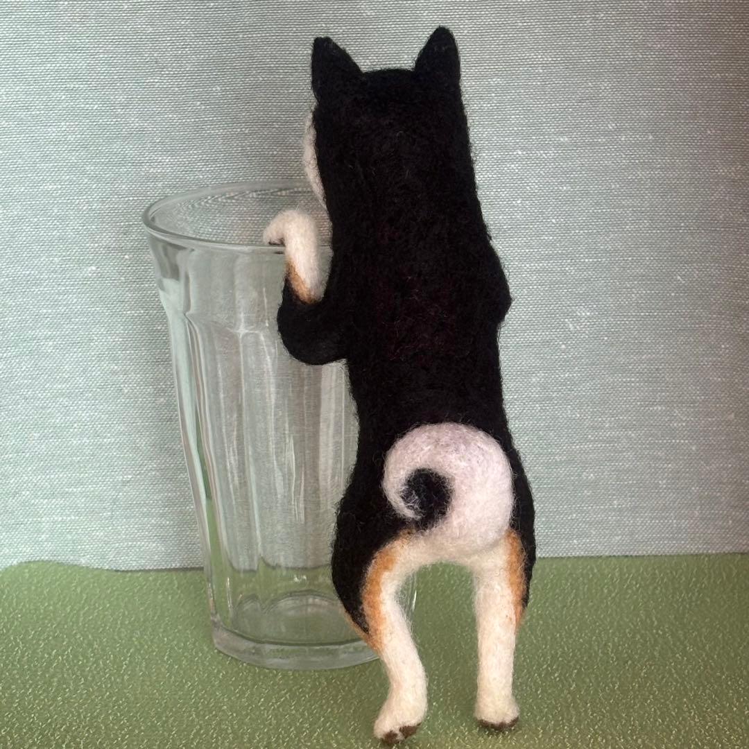 柴犬 黒柴 羊毛フェルト ハンドメイド No.104 柴犬 黒柴 羊毛フェルト