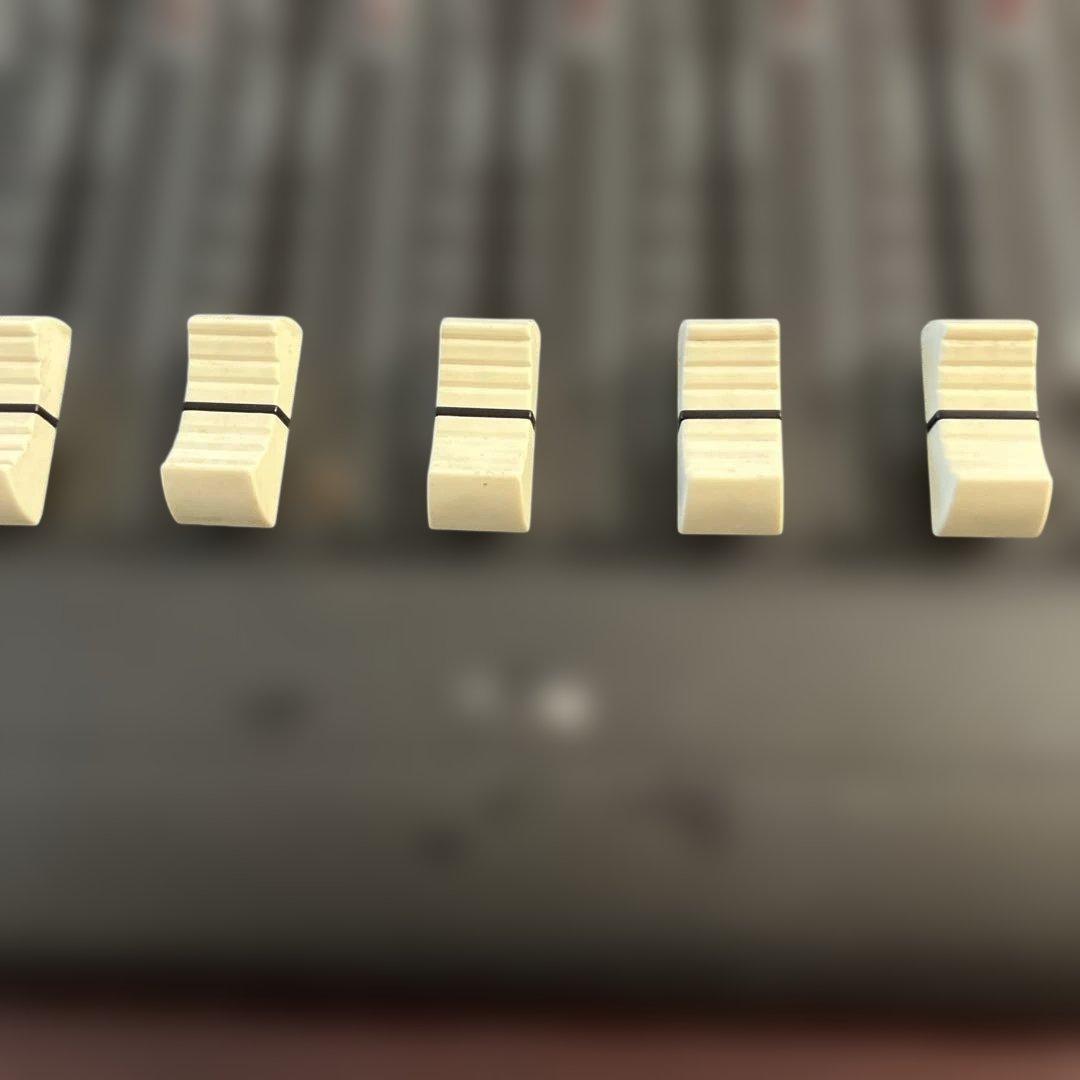 MACKIE DFX-12 アナログミキサー