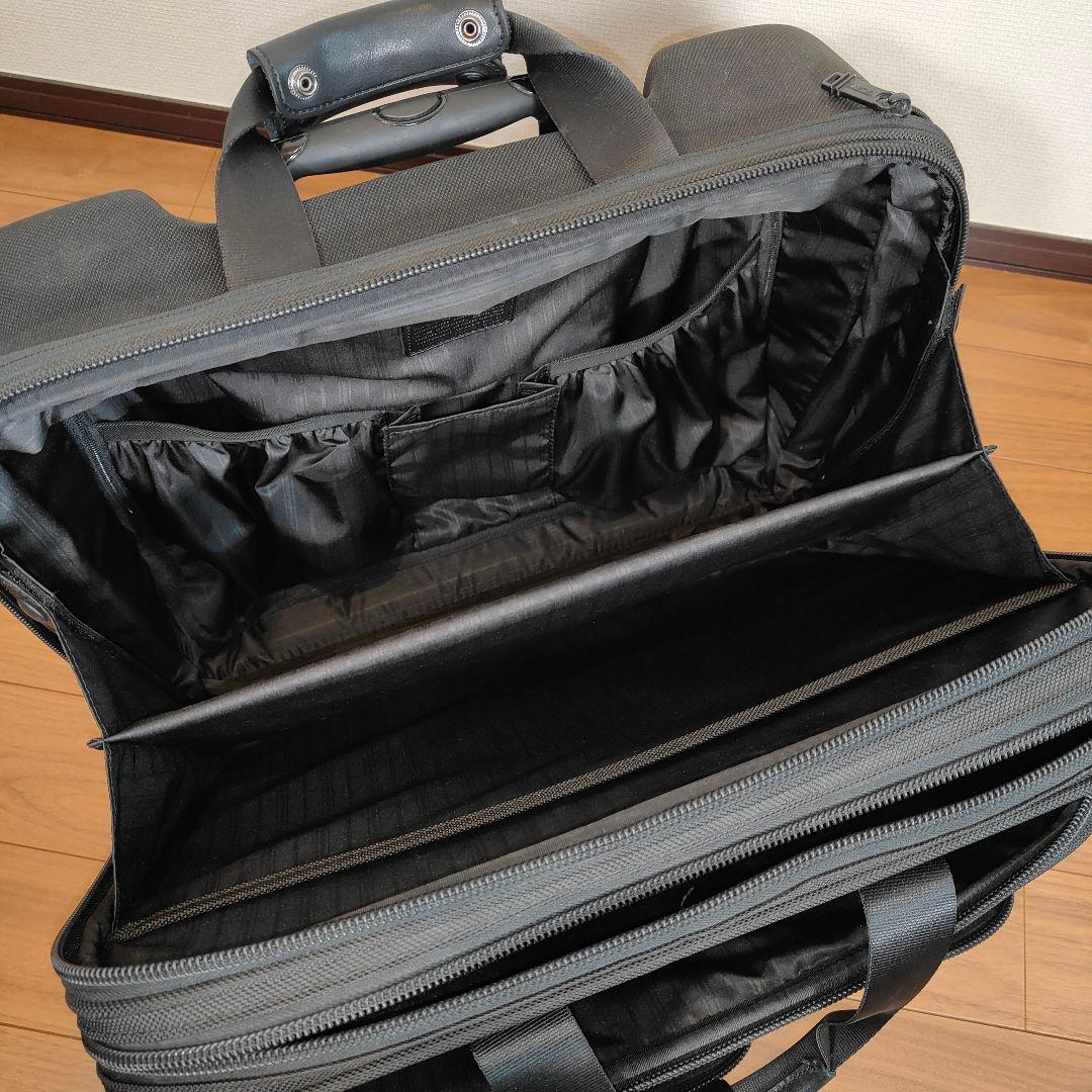 美品機内OK拡張可能TUMI 26127DH キャリーバッグ黒バッグ