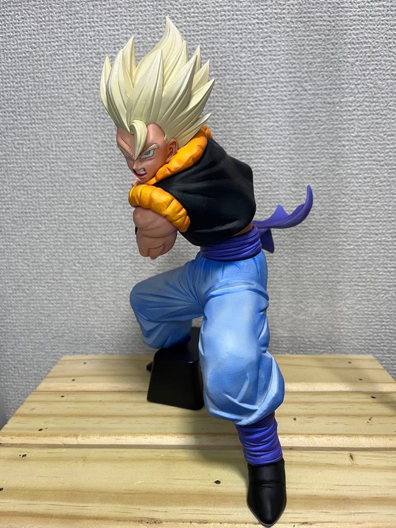 カ*ー様 リペイント スーパーサイヤ人 ゴジータ ドラゴンボール Grandis