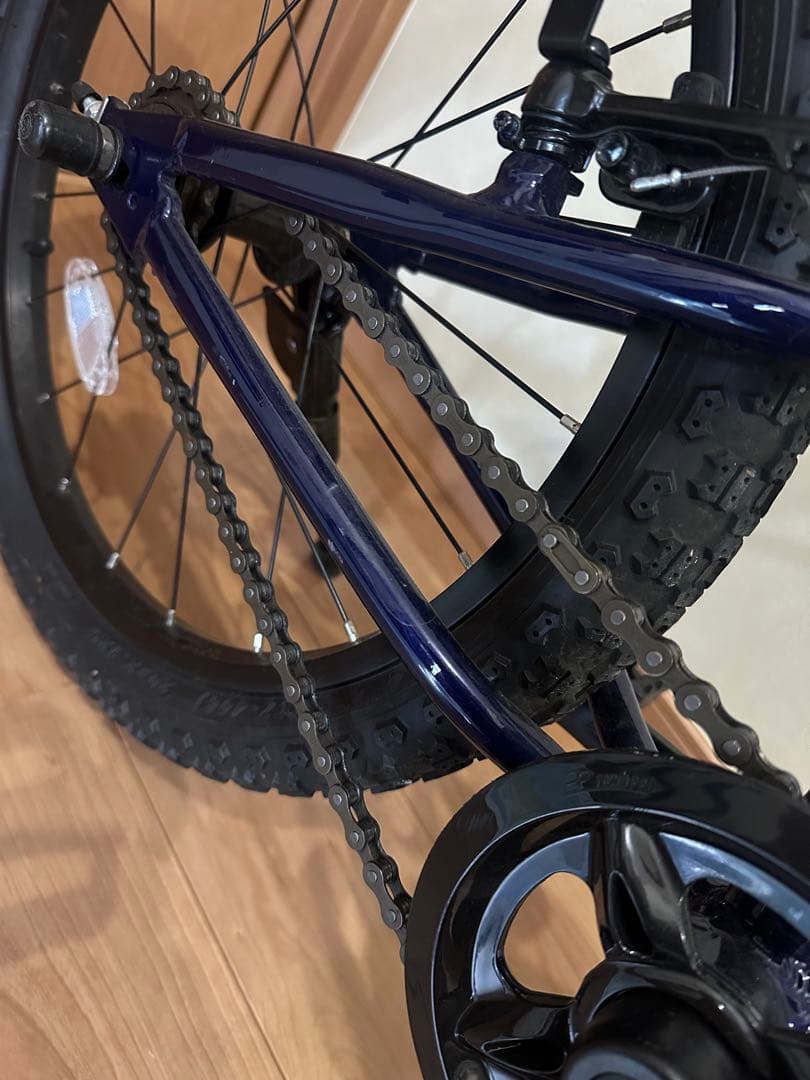 ヨツバサイクル　20インチ ネイビー/ホワイト　自転車