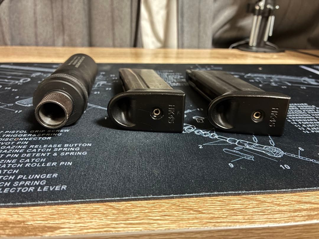 東京マルイ製 HK45 タクティカル（FDEカラー）、 サブマガジン2個付き