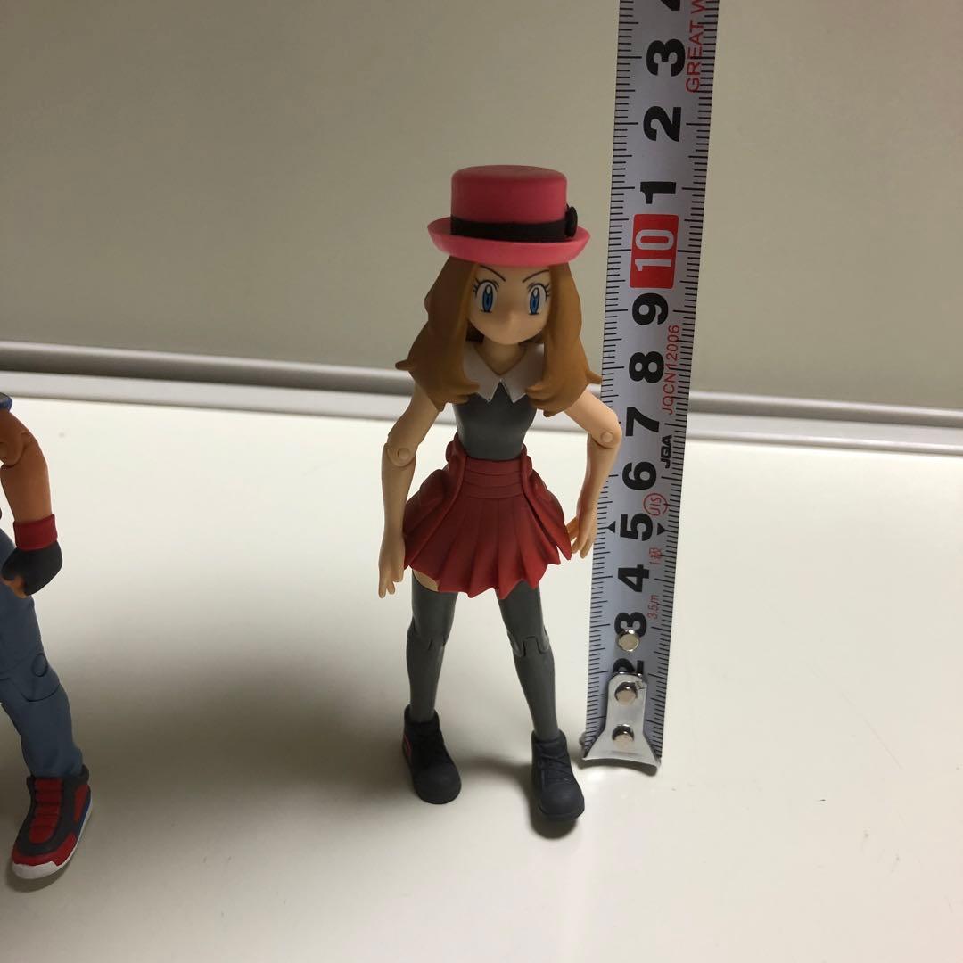 ポケモンサトシとセレナのフィギュアです。