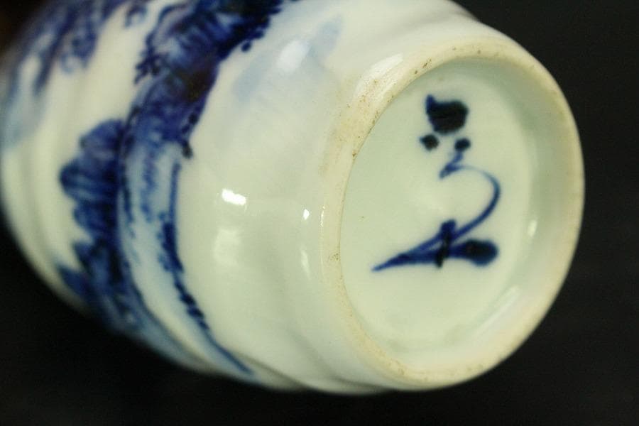 清水六兵衛 染付 山水画 瓶 一対(A631) - メルカリ