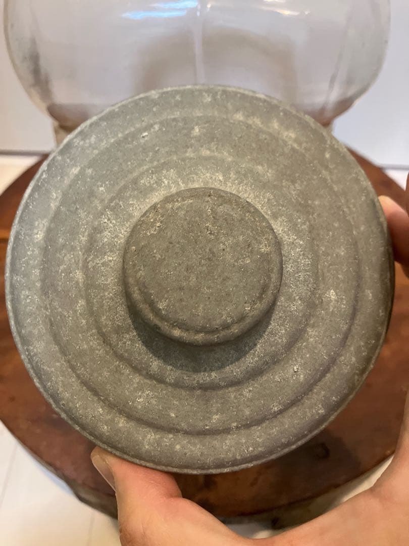 存在感抜群！アルミ開閉蓋付きの煙草陳列用ガラス瓶◇たばこ瓶◇